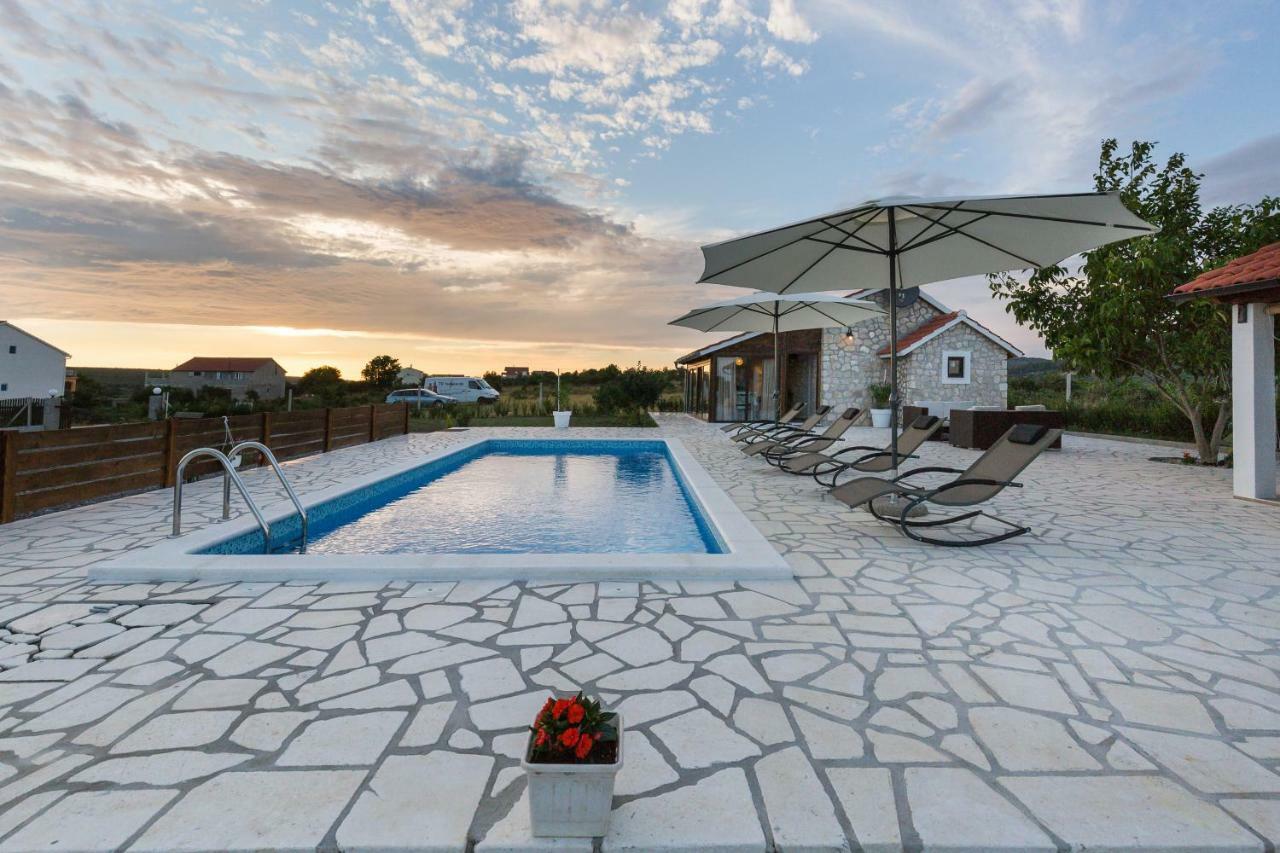 Mali Raj Villa *