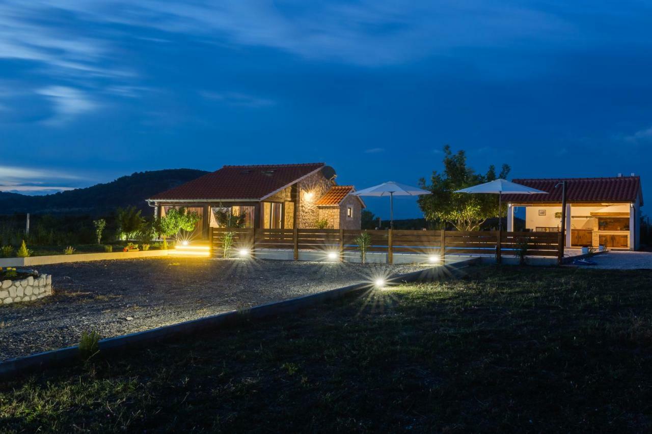 Mali Raj Villa *